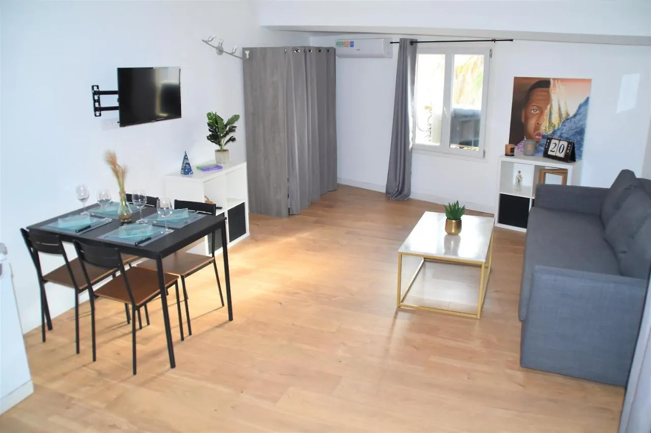 Grand Studio-Mezzanine-Centre Cannes Apartment